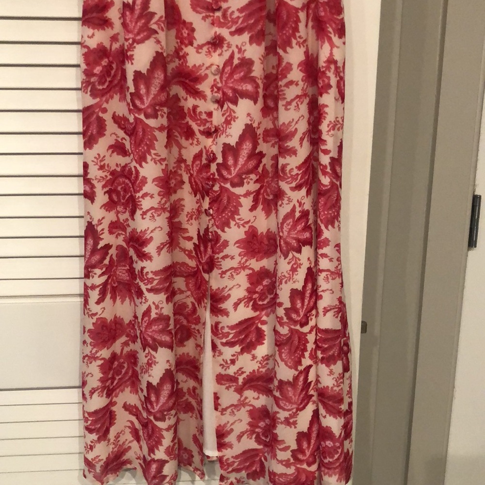 Pink and white floral dress! - Picture 9 of 10